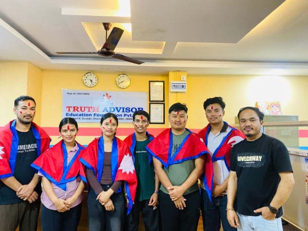 Truth Advisor Students Journey